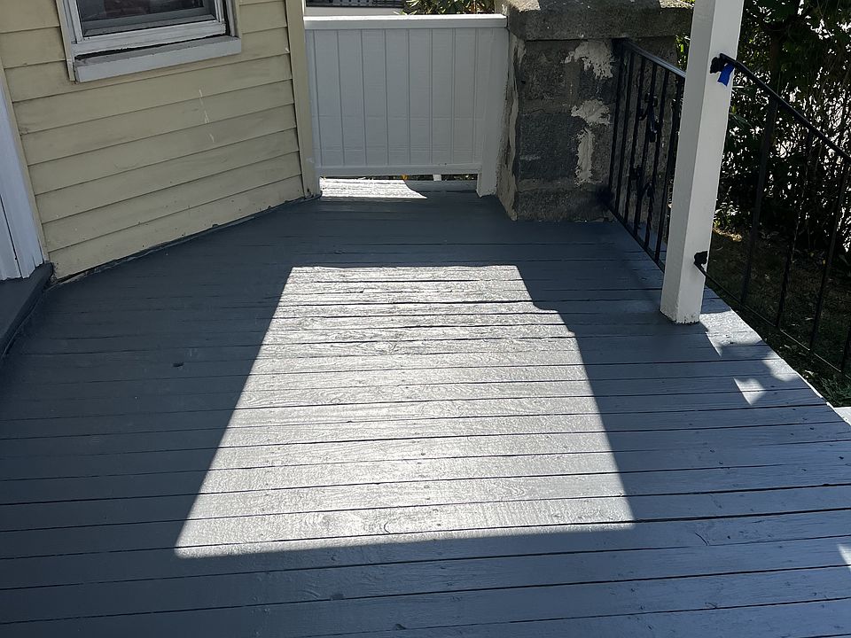 2nd image of 506 Norfolk St #3
