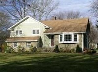 1941 Inverness Dr, Scotch Plains, NJ 07076