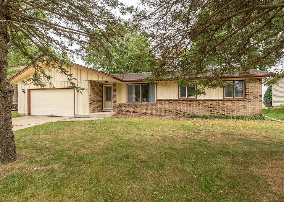 1st image of 3111 Crabapple Ln