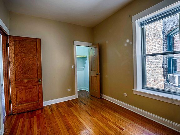 5th image of 4838 N Winchester Ave #2