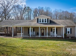 754 Pete Brittain Rd, Morganton, NC 28655