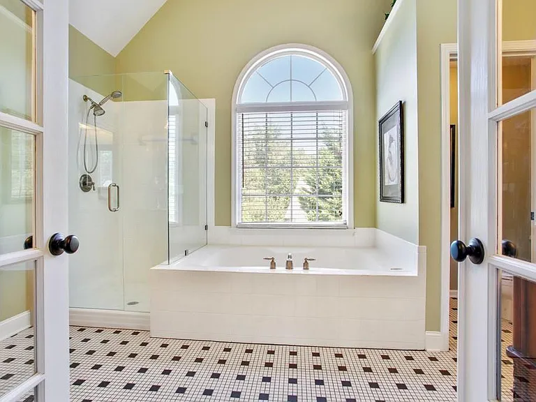 2080 N Bethany Creek Dr — Photo 13