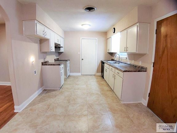 4th image of 2313 Haine Dr #8