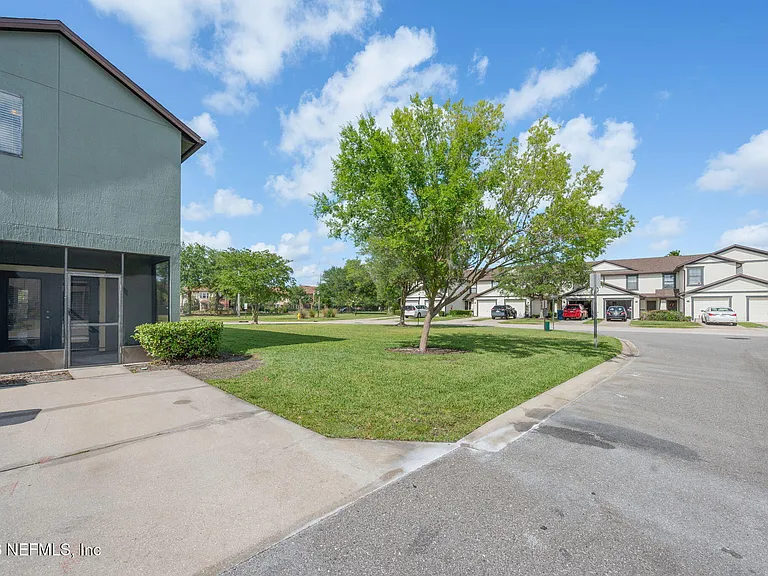 253 Syrah Way — Photo 35