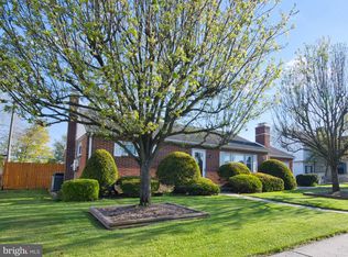 220 W Penn Ave, Cleona, PA 17042