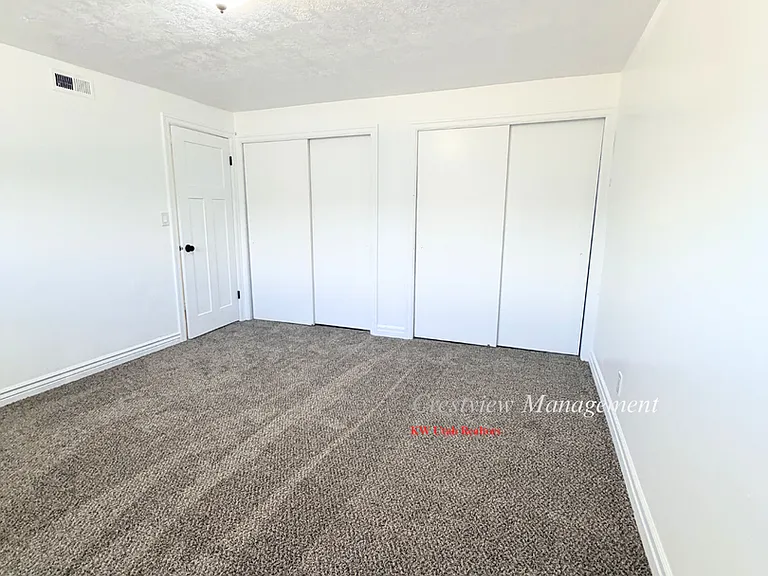 Washington Terrace 8-Plex — Photo 18