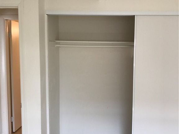 5th image of 22863 Allies Pl APT A