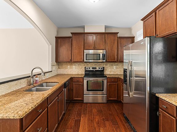 5th image of 3827 Glenhaven Rd