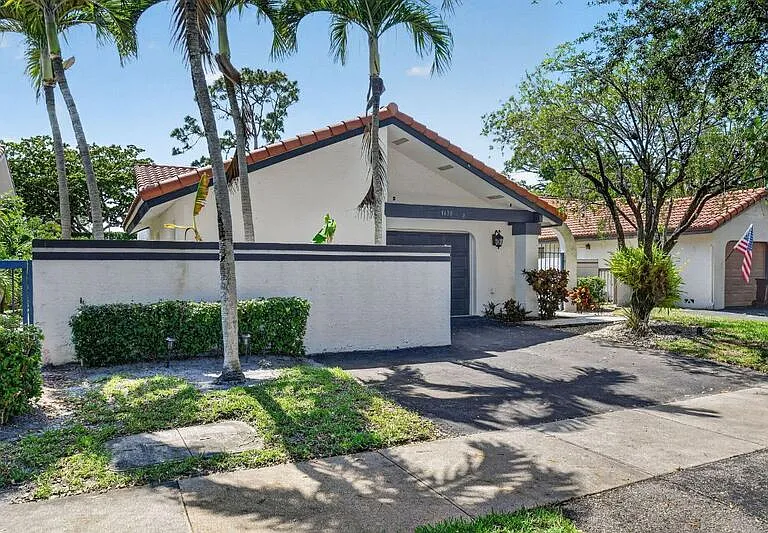 1630 NW 22nd Ave — Photo 3