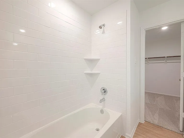 1491 Las Cuevas Dr — Photo 34