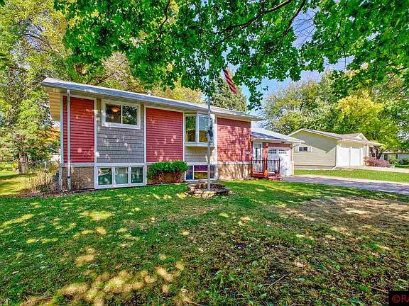 2nd image of 218 Hendricks Ln