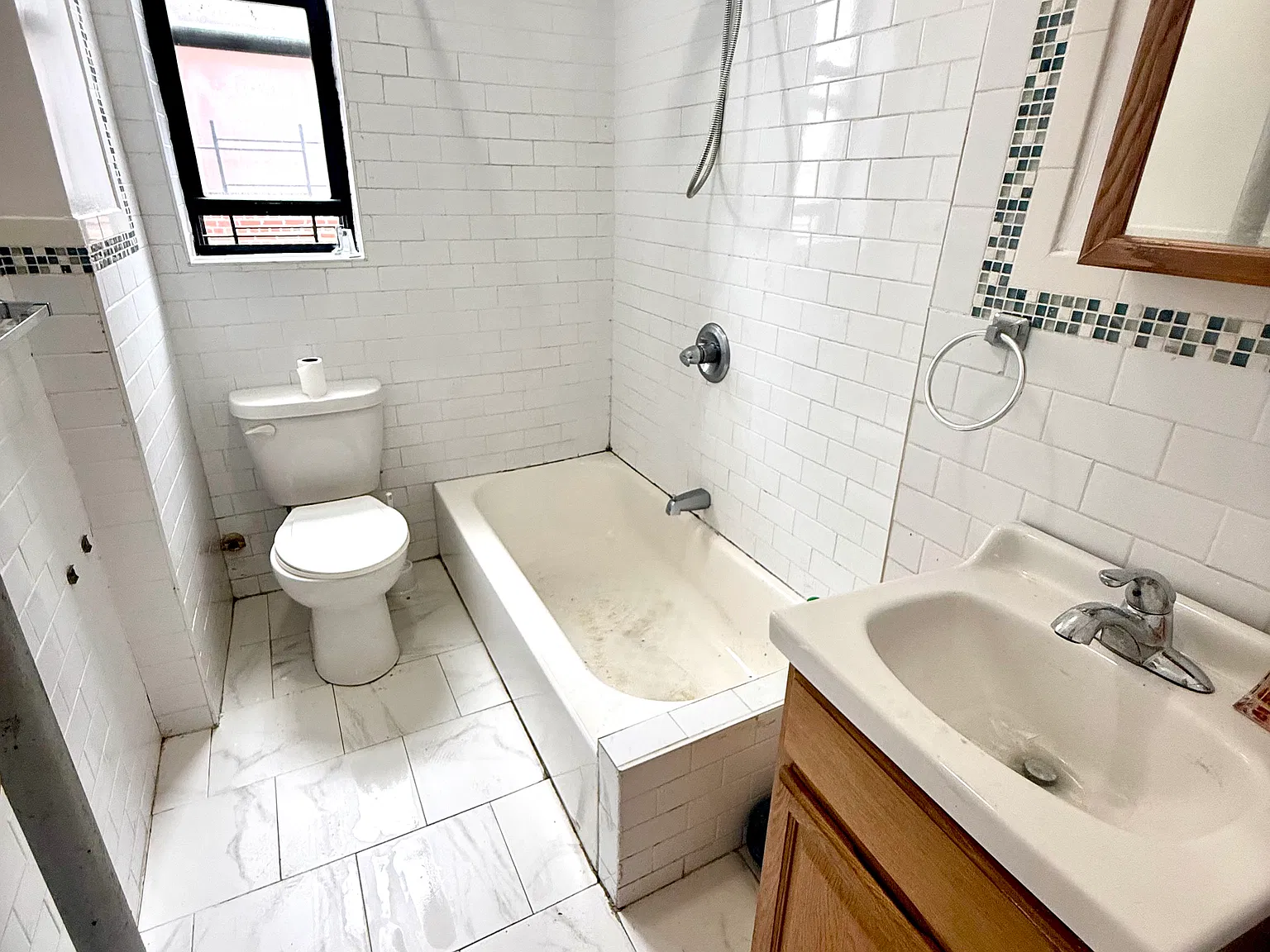 41-26 Parsons Boulevard — Photo 3