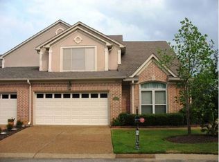 1672 Village Ridge Rd, Collierville, TN 38017