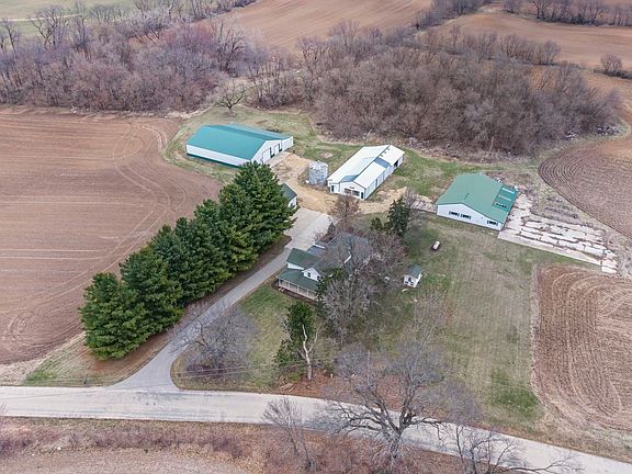 2nd image of 538 Windmill Rd