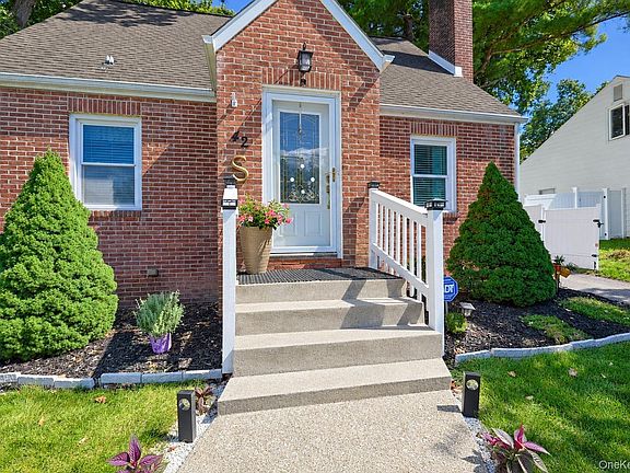 2nd image of 42 Streit Avenue