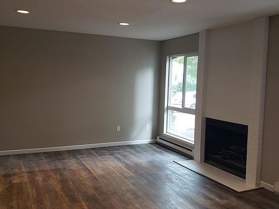 5th image of 1603 103rd Pl NE APT O1