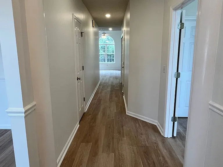 1408 Barouche Ct — Photo 11