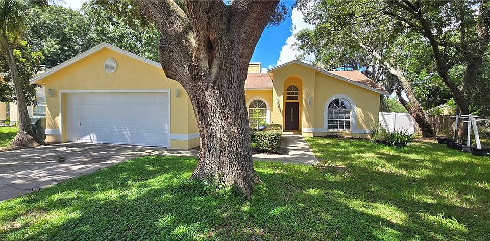 1st image of 348 VINEYARD DRIVE