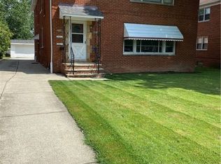 14549 Cedar Rd, Beachwood, OH 44122