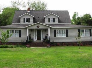 919 Academy Ln, Pinopolis, SC 29469