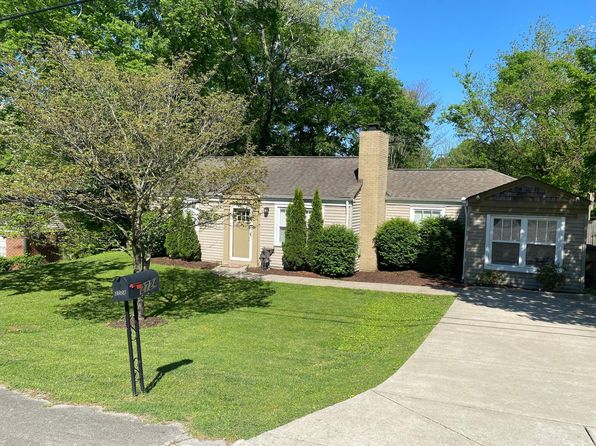 2724 Hartford Dr