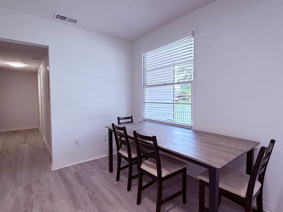 3rd image of 5224 Bragg Rd #3