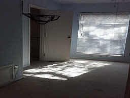 3rd image of 1112 S Nottingham Dr