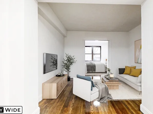 315 East 56th Street image 4 of 11