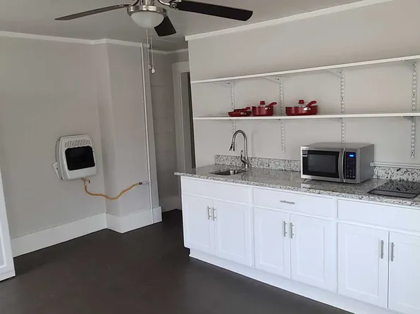 1403 Moore St #5, Commerce, TX 75428