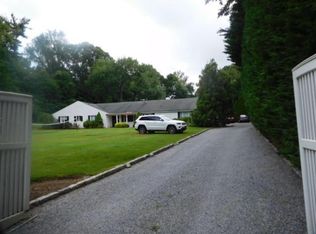 157 Sands Point Rd, Port Washington, NY 11050