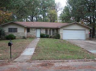 1413 S Fulton St, Hope, AR 71801