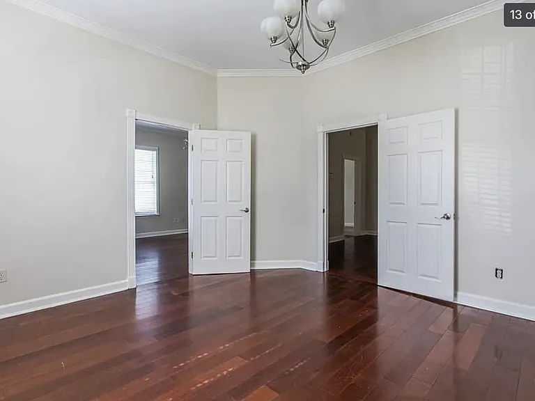Dining Room (or) 4th Bedroom