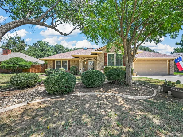 1121 Dove Hollow Rd, Granbury, TX 76048