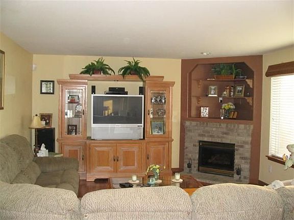 5th image of 11502 173rd Avenue Ct E