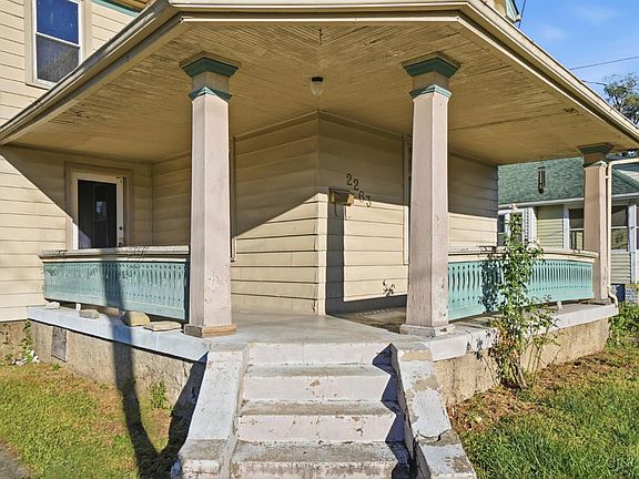 4th image of 2263 Noble Ave