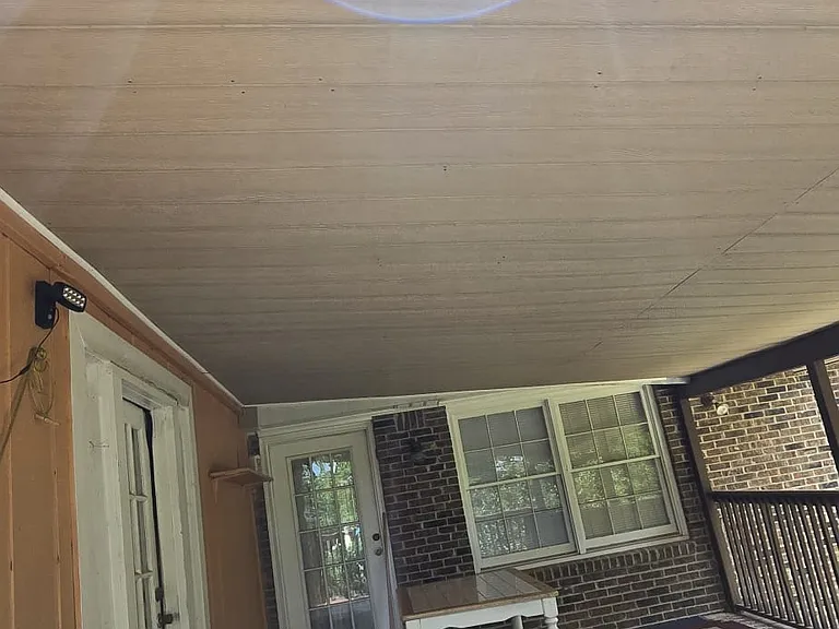 2865 Manor Ct — Photo 2