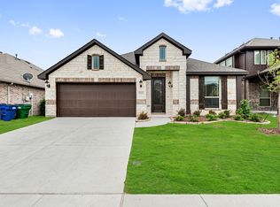 915 Honey Locust Dr, Fate, TX 75087