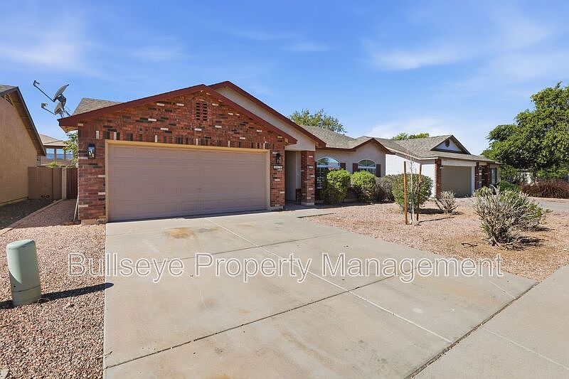1st image of 40216 N Lerwick Dr