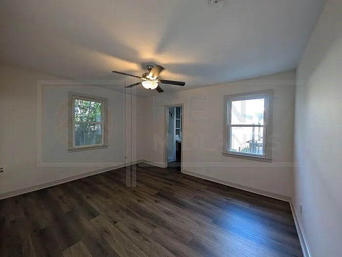 2307 Vine St — Photo 21