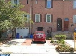 8046 Lindbergh Blvd, Philadelphia, PA 19153