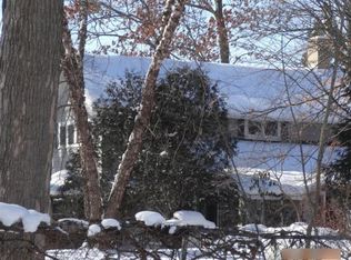 1014 Cottage Grove Ave, Fremont, MI 49412
