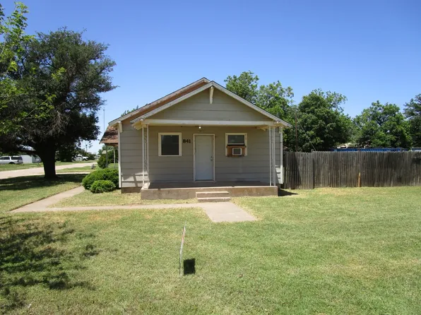 841 S 5th Ave, Munday, TX 76371