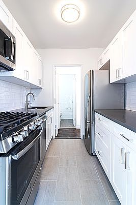 5th image of 185 E 85th St APT 24M