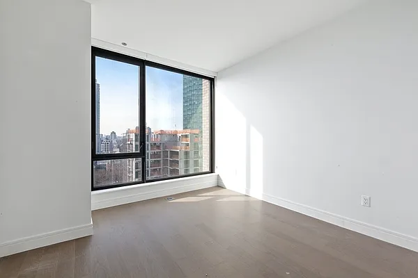 Rented by Greystar | media 4