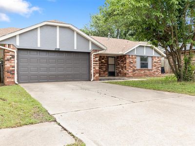 1008 Silver Maple, Moore, OK, 73160