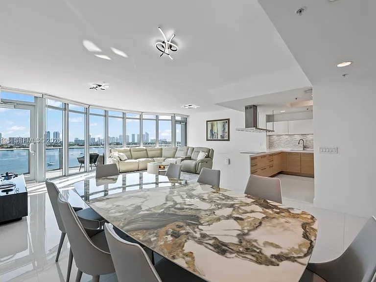 17301 Biscayne Blvd #811 — Photo 3