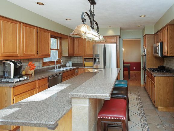 55 lynwood dr-105