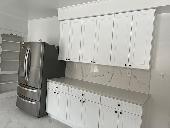 5th image of 33-32 155th St Floor 2