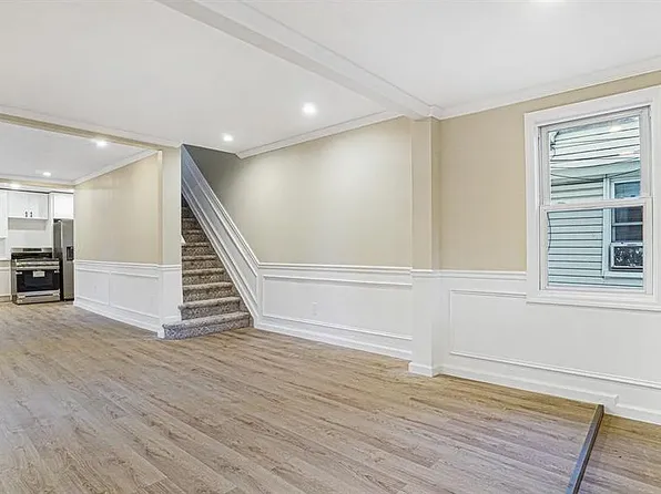 4411 Edson Avenue image 12 of 27