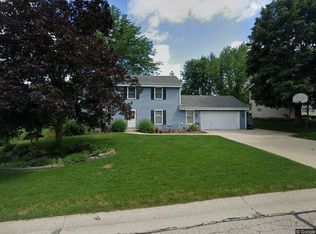 15980 W Allison Dr, New Berlin, WI 53151